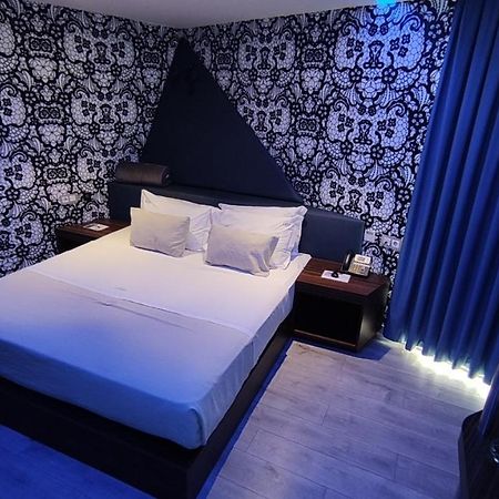 Motel Avenue ليريا المظهر الخارجي الصورة