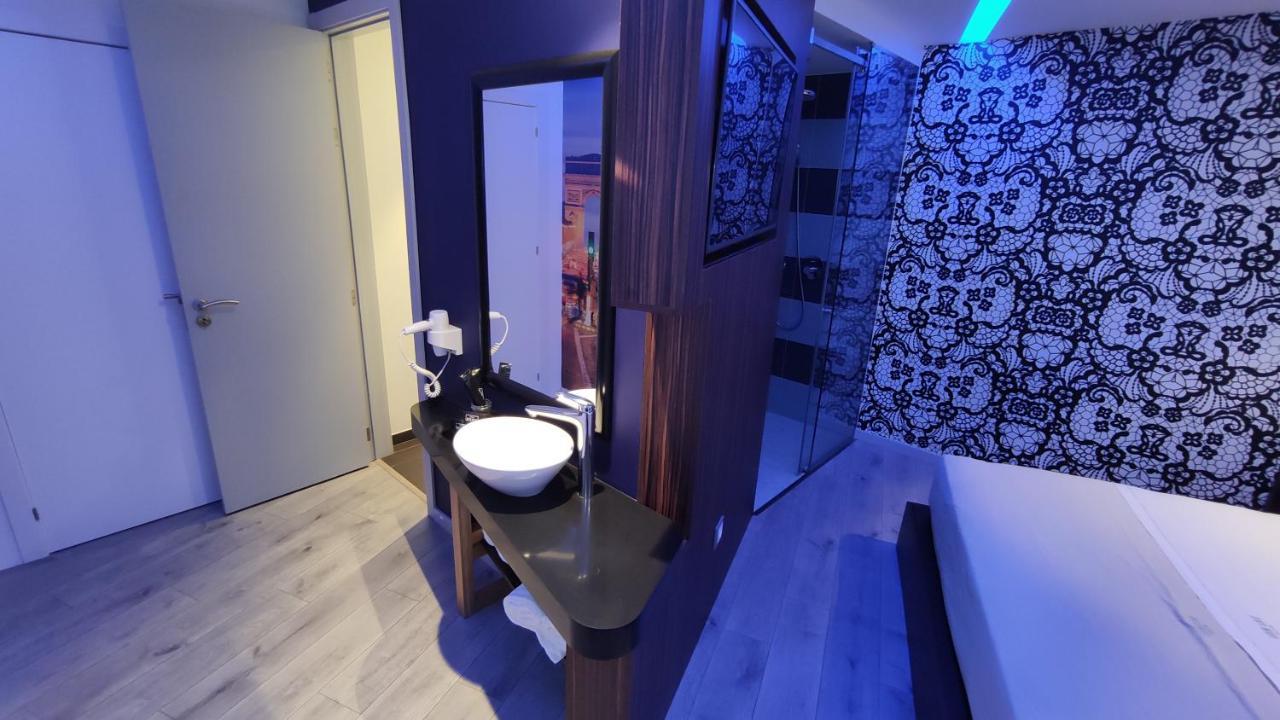 Motel Avenue ليريا المظهر الخارجي الصورة