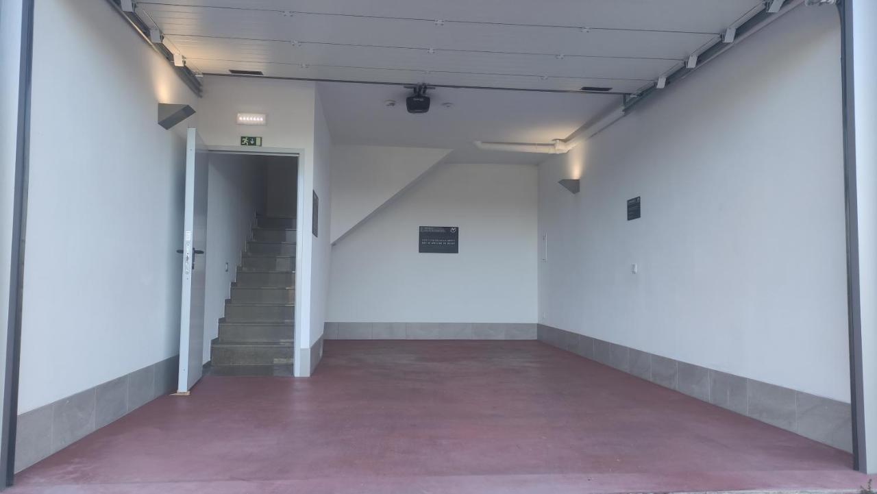Motel Avenue ليريا المظهر الخارجي الصورة